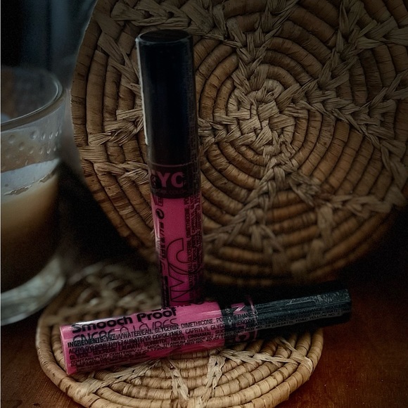 NYC Smooch Proof Liquid Lip Stain Bundle of 2 - Picture 1 of 3